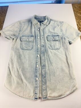 Express Light Blue Short-Sleeve Denim Button-Front Shirt